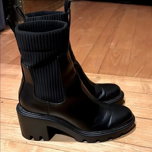 Zara Track Sole Black Sock Boot Women’s Size 8 - Picture 2 of 8